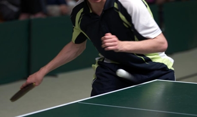 Word fiks met tafeltennis